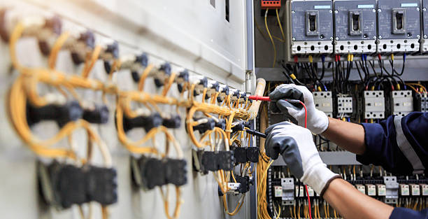 Professional Electrician technician working in Sun Valley, PA